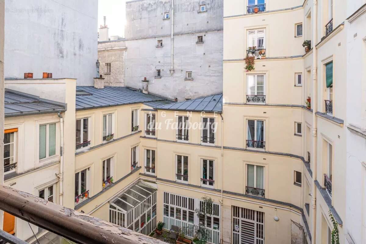 Appartement à PARIS-10E
