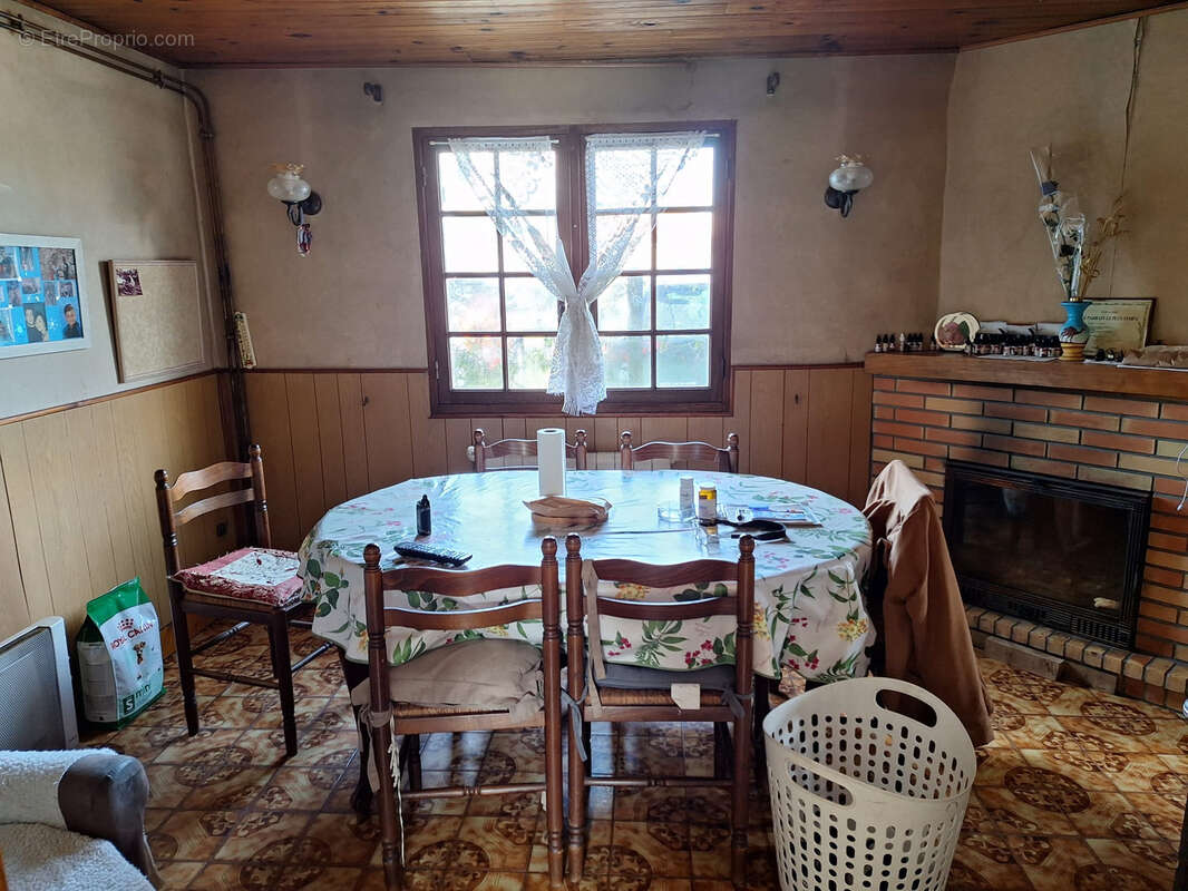 maison à rénover avec dépendance et garage sur 520 m2 - photo 8