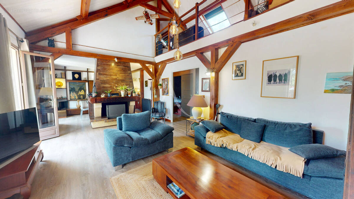 Maison à MORANGIS