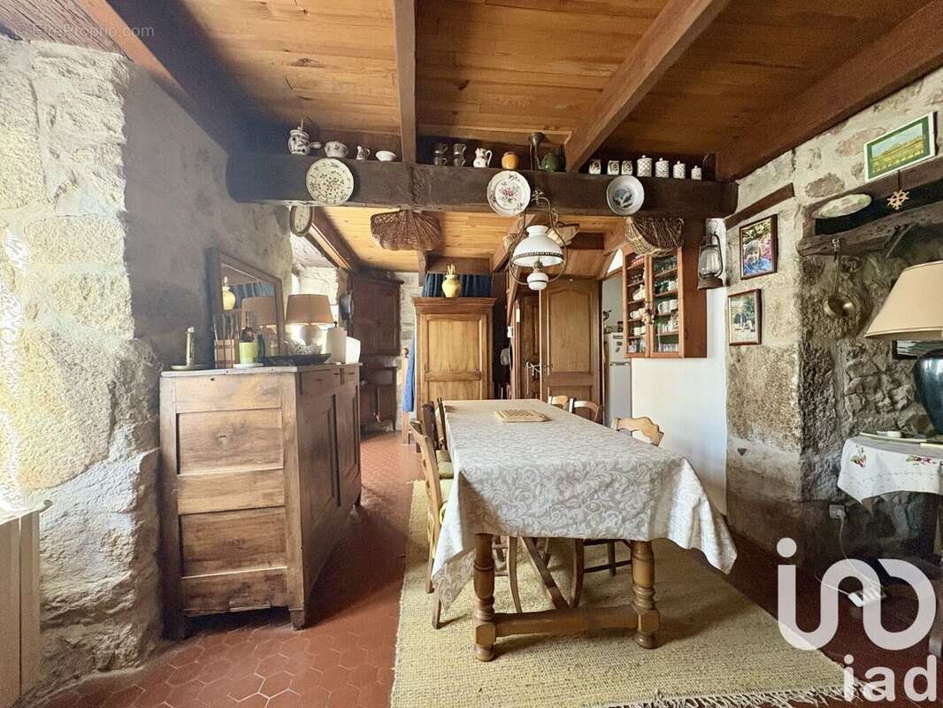 Maison 86 m² à Gilhoc-Sur-Ormeze  - photo 6