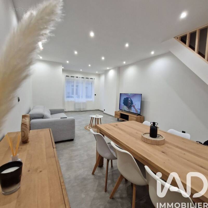 Photo 1 - Maison à RAISMES