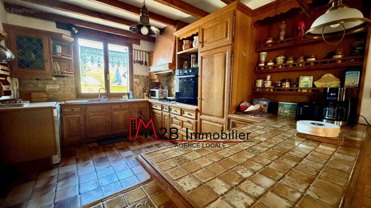 Maison traditionnelle sur beau et grand jardin - photo 5