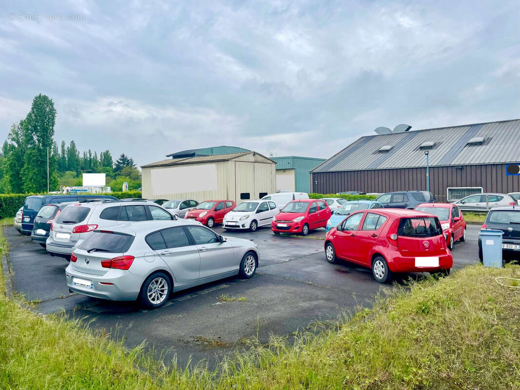 Commerce à CHAMPAGNE-SUR-OISE