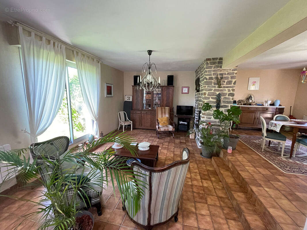 Maison à PUSSAY