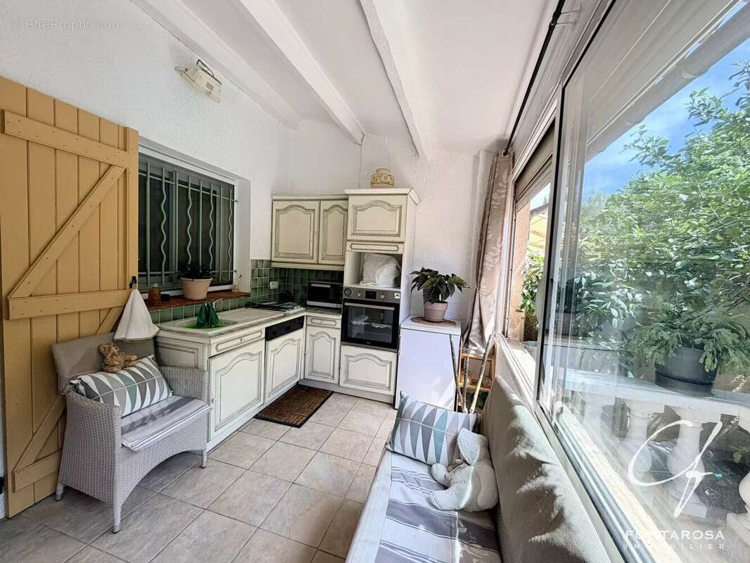 Maison à PUGET-SUR-ARGENS