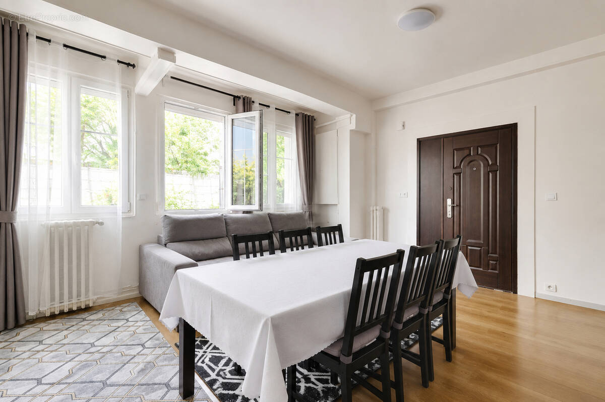 Appartement à PARIS-19E