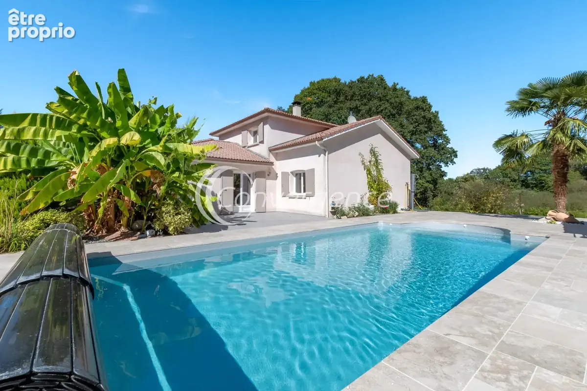 Photo Maison à Bonnac-La-Cote au prix de 355 600€