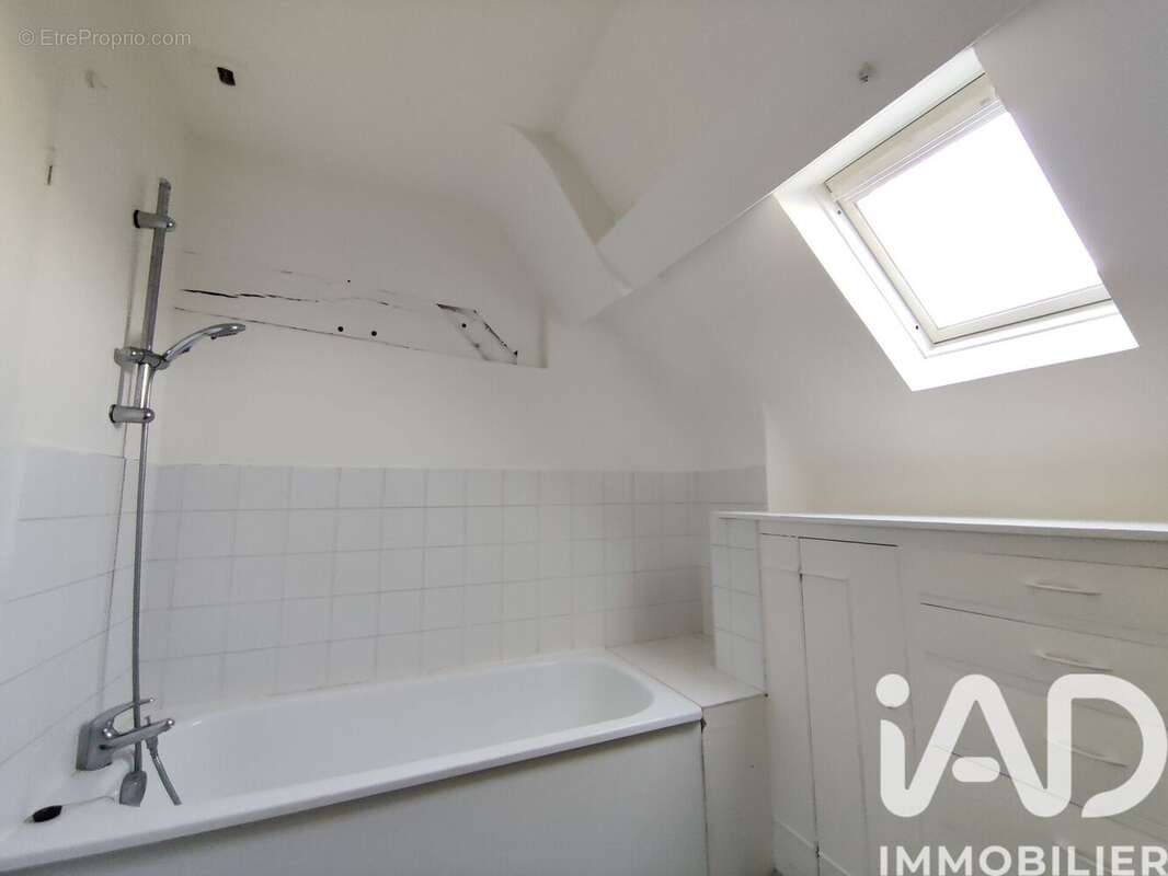 Appartement 55 m² à Sainte-Maure-De-Touraine  - photo 4