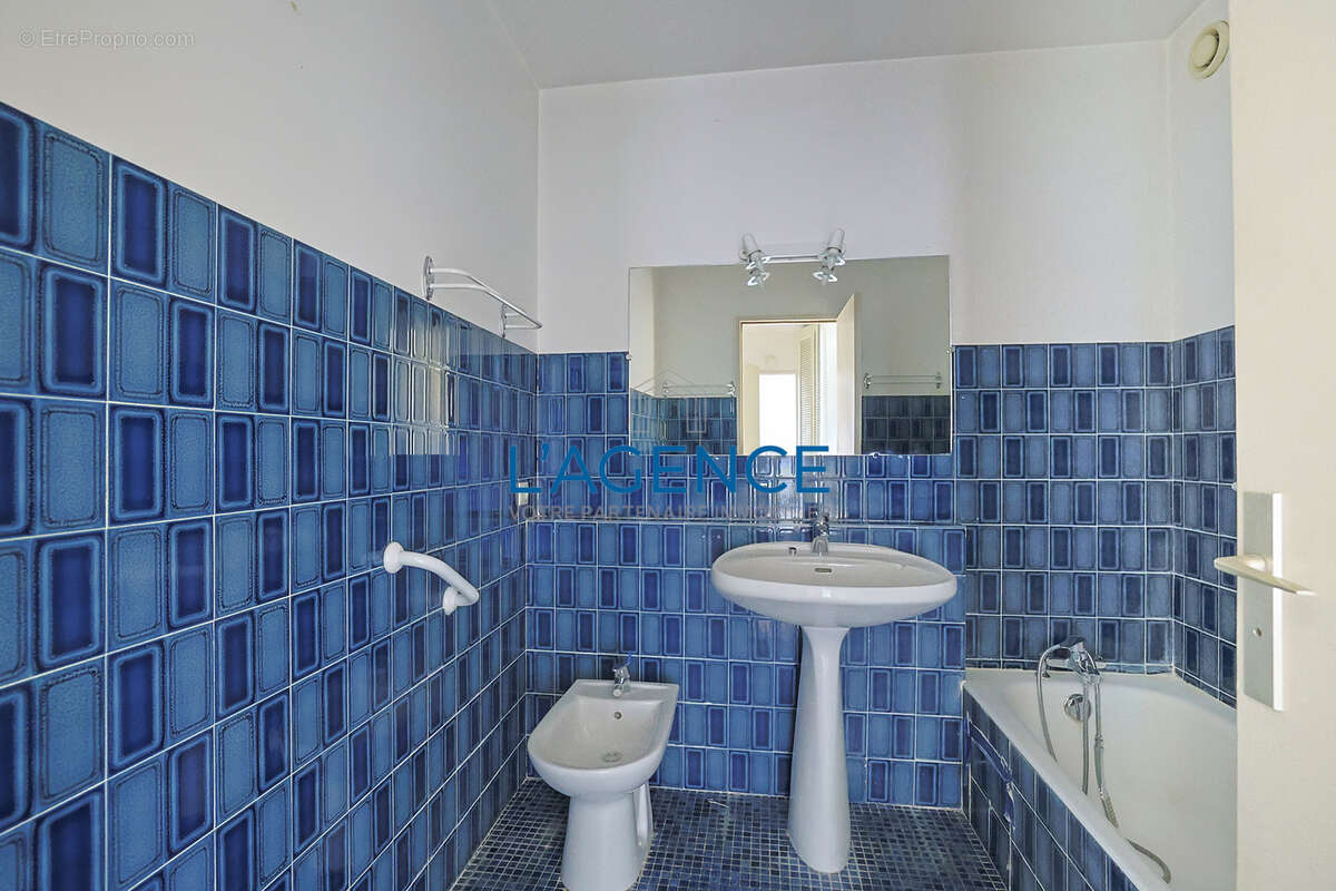 Appartement à HYERES