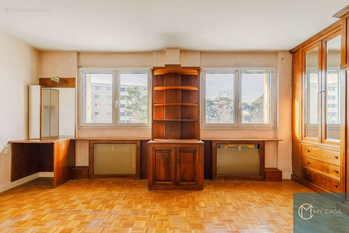 Appartement à OULLINS