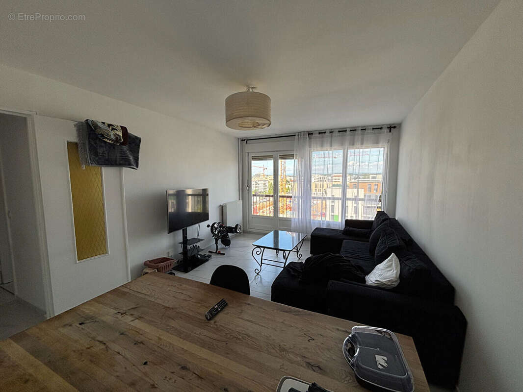 Appartement à BRON