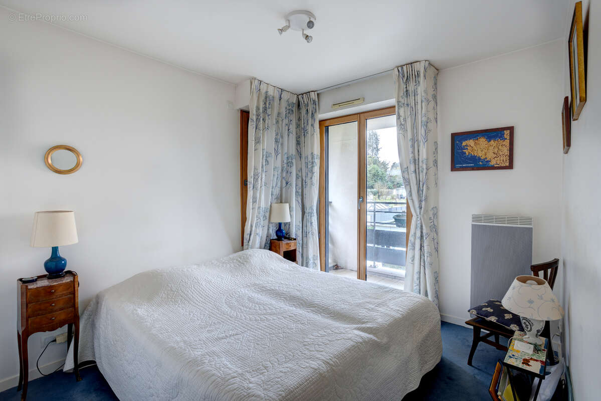 Appartement à VILLE-D'AVRAY