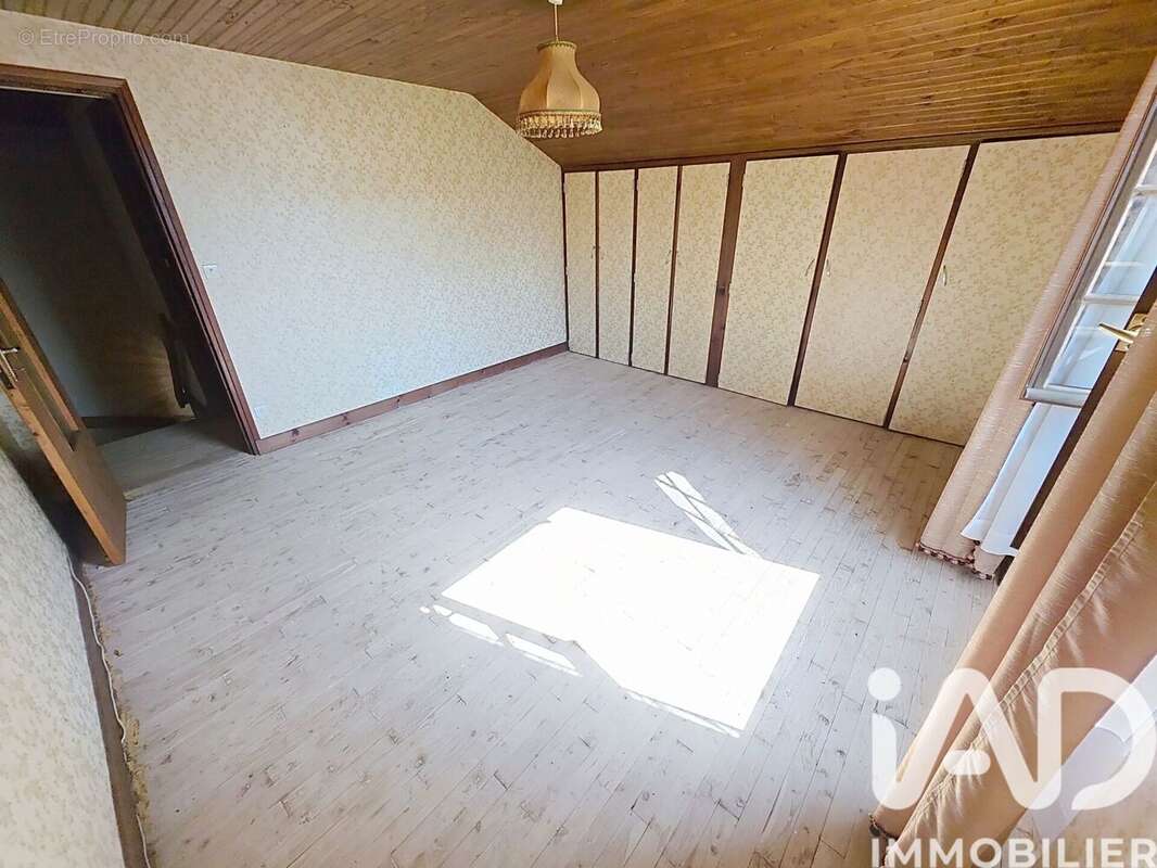 Photo 9 - Maison à ROUMAZIERES-LOUBERT