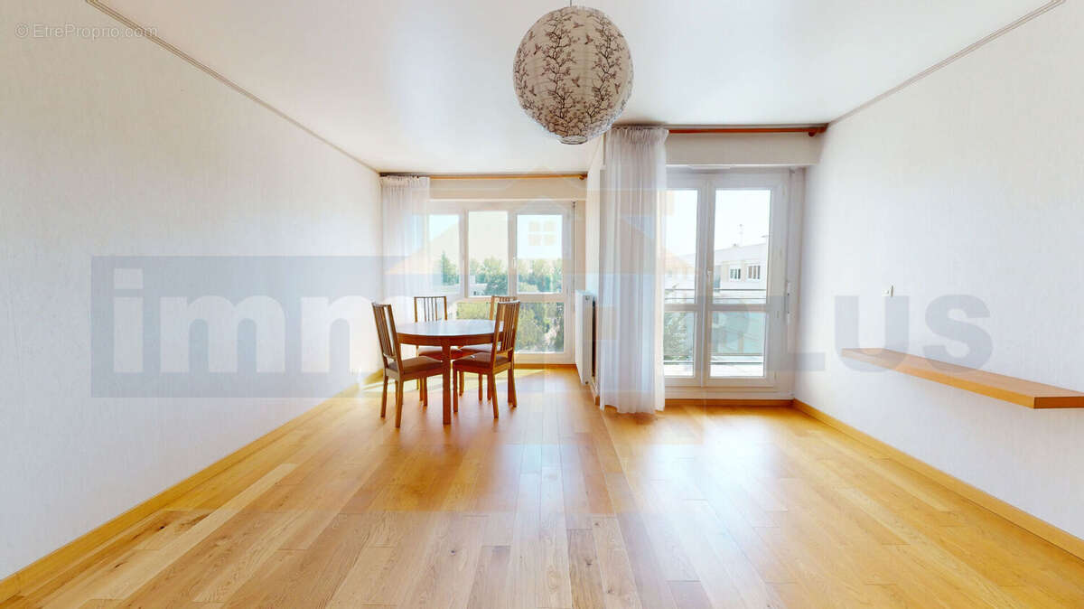 Appartement à BOIS-D'ARCY