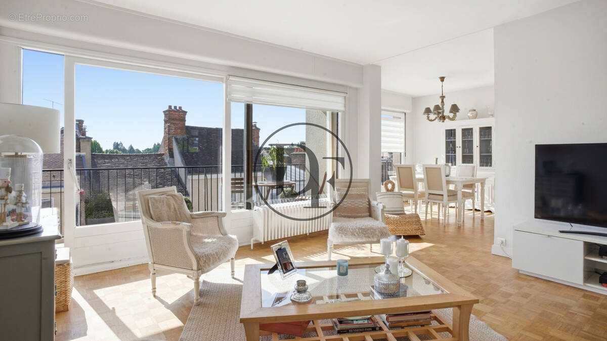 Appartement à FONTAINEBLEAU