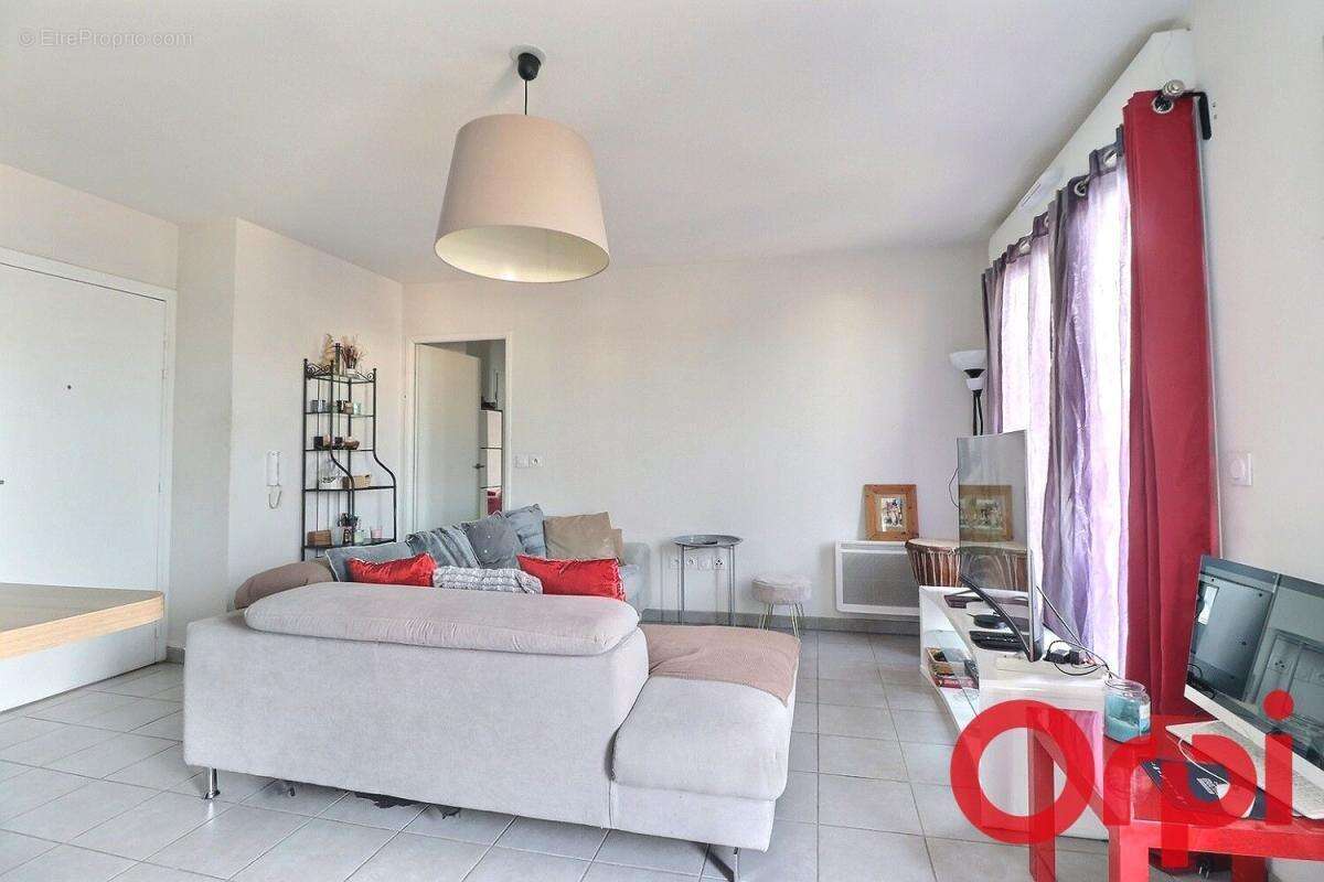 Appartement à MARSEILLE-15E