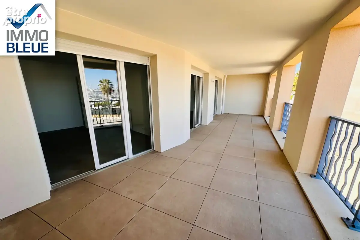 Appartement 4 pièces 84 m² à vendre à Port-De-Bouc (13110) - photo 3