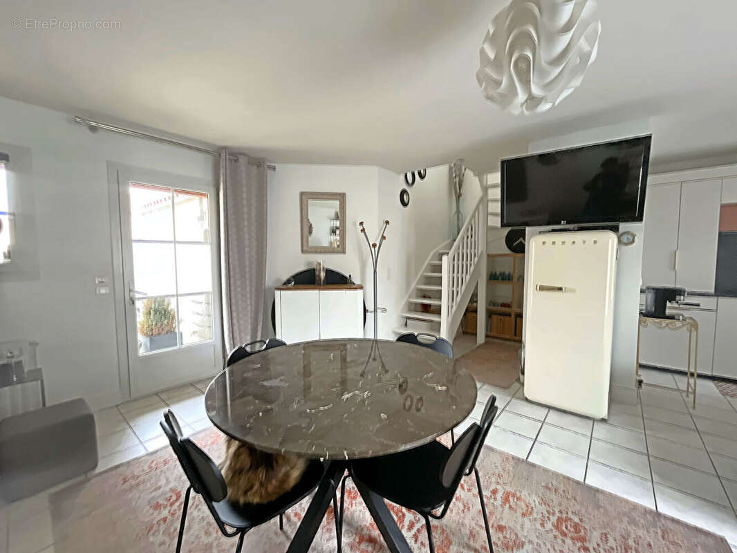 Maison à VAUX-SUR-MER