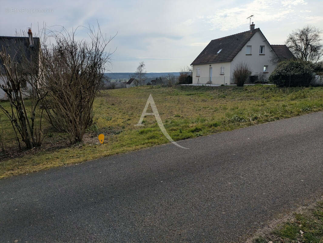 Terrain à ONZAIN