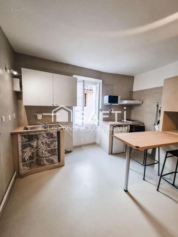 Photo 2 - Appartement à BAGNOLS-SUR-CEZE