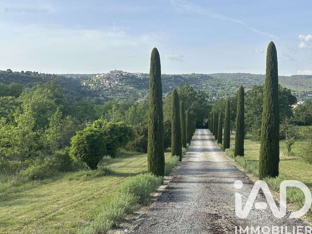 Maison 345 m² à Gordes  - photo 3