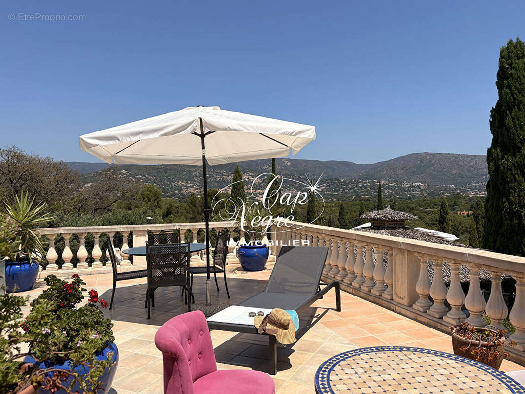 Maison à BORMES-LES-MIMOSAS