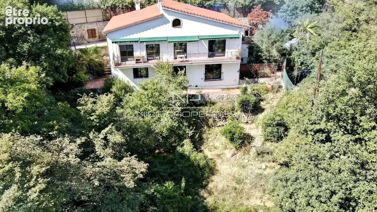 Villa familiale avec jardin arboré à proximité de Monaco - photo 13