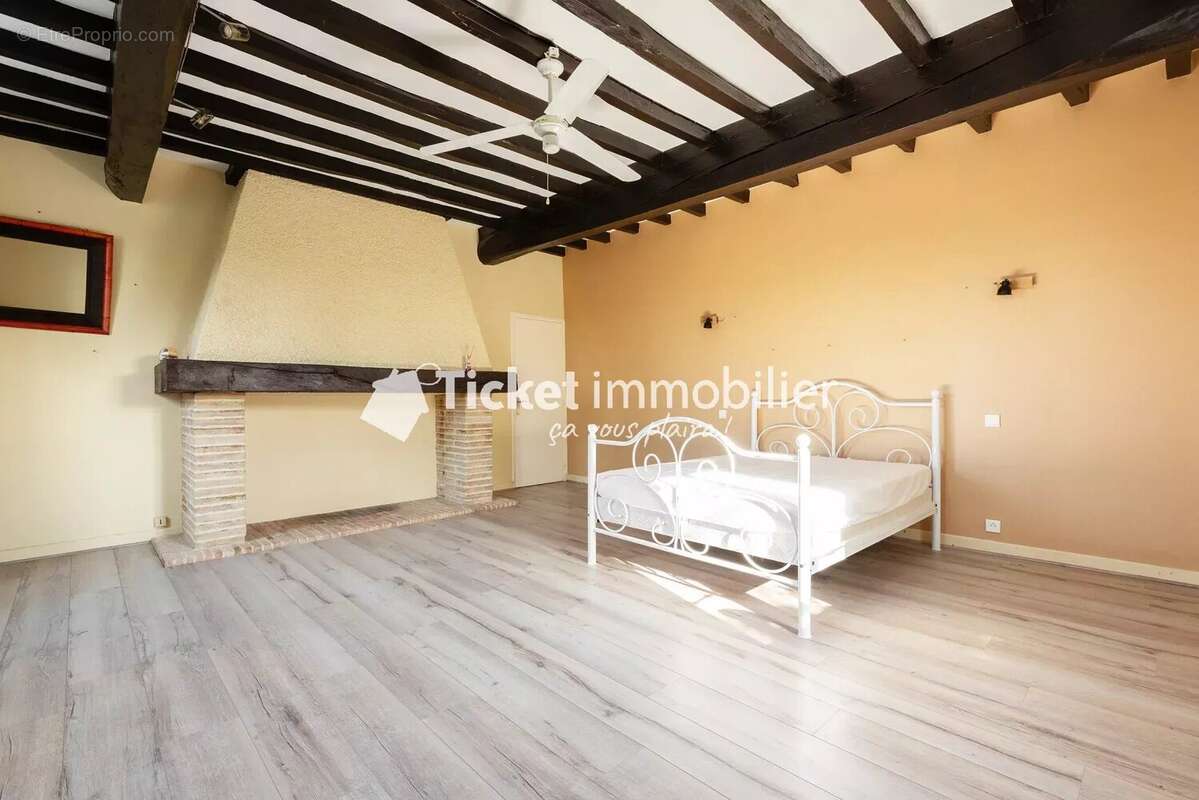 Maison à LE BURGAUD