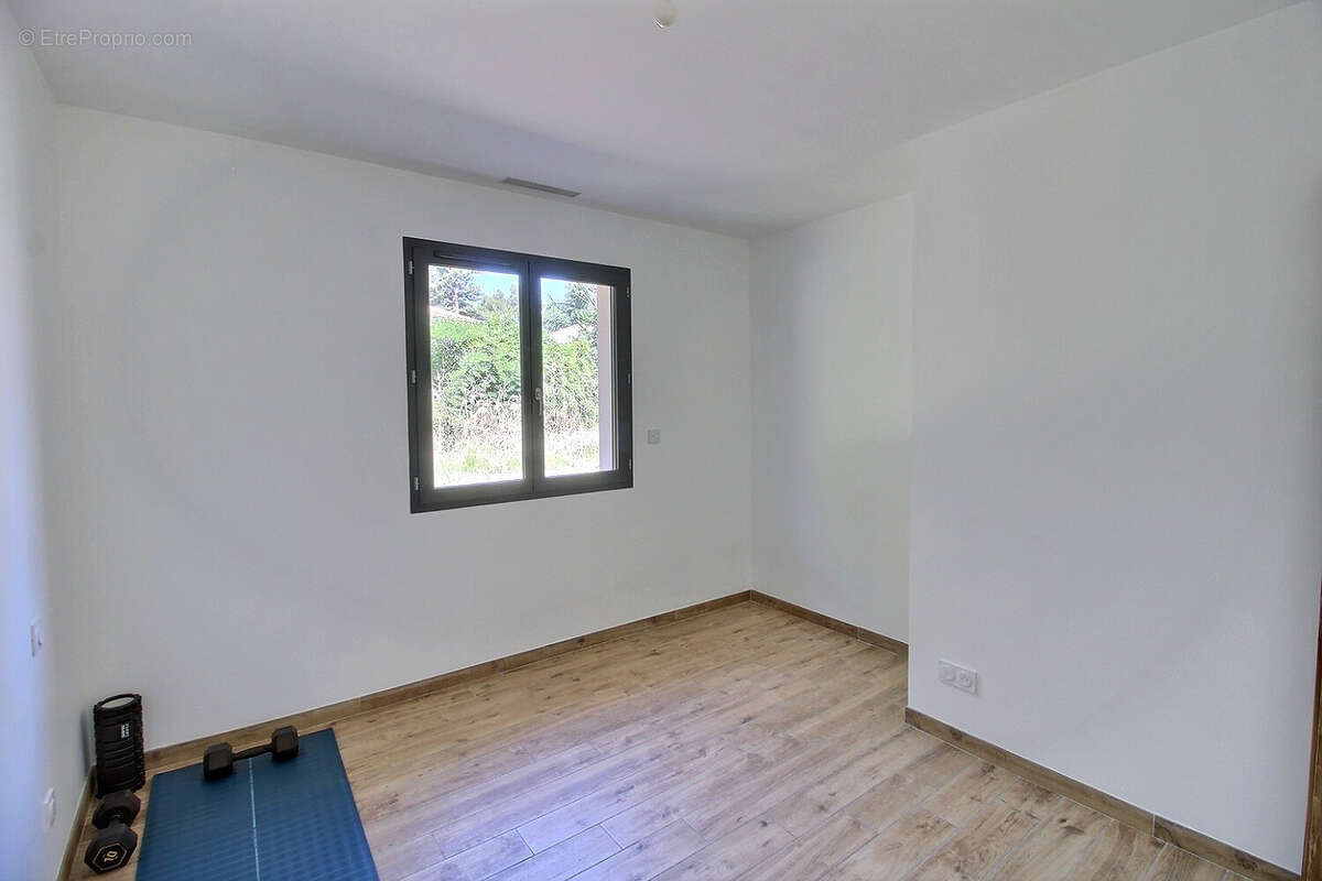 Maison à VIOLS-LE-FORT