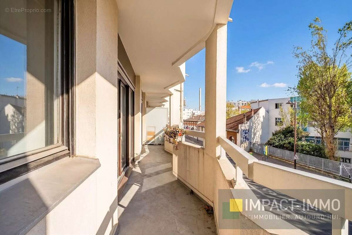 Appartement à PARIS-18E