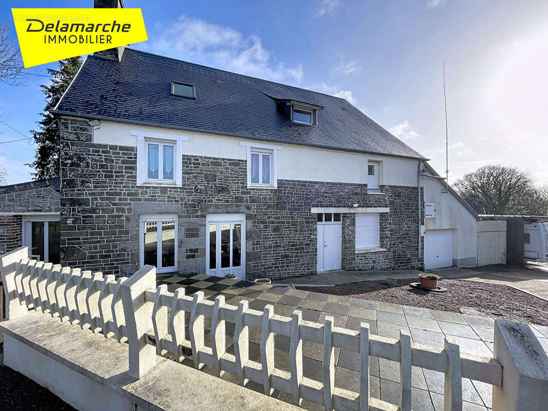 Maison à PERCY
