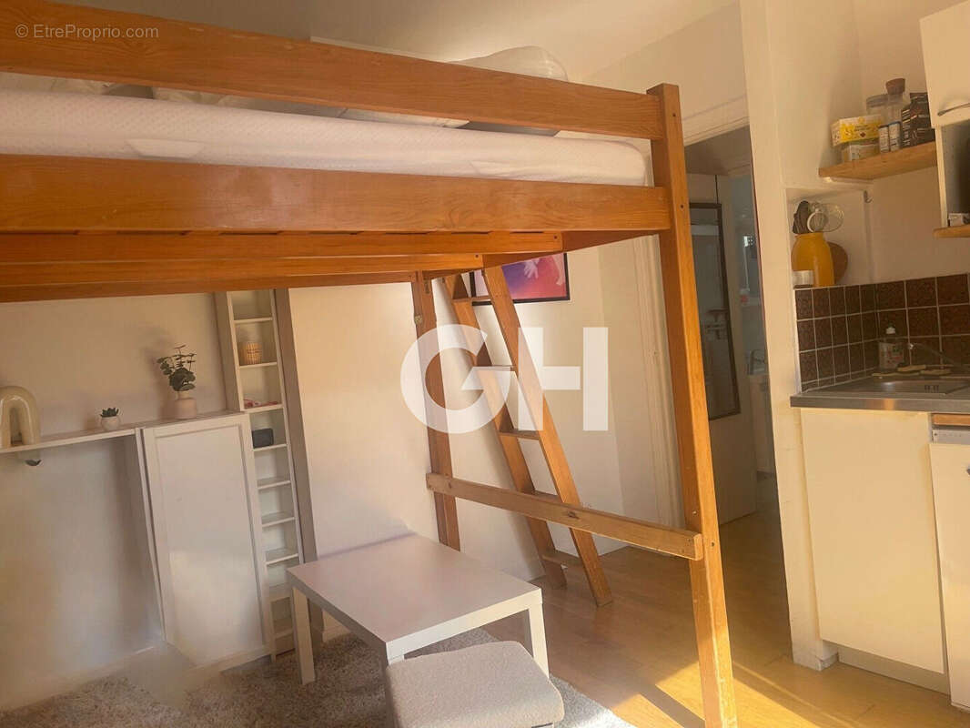 Appartement à PARIS-11E