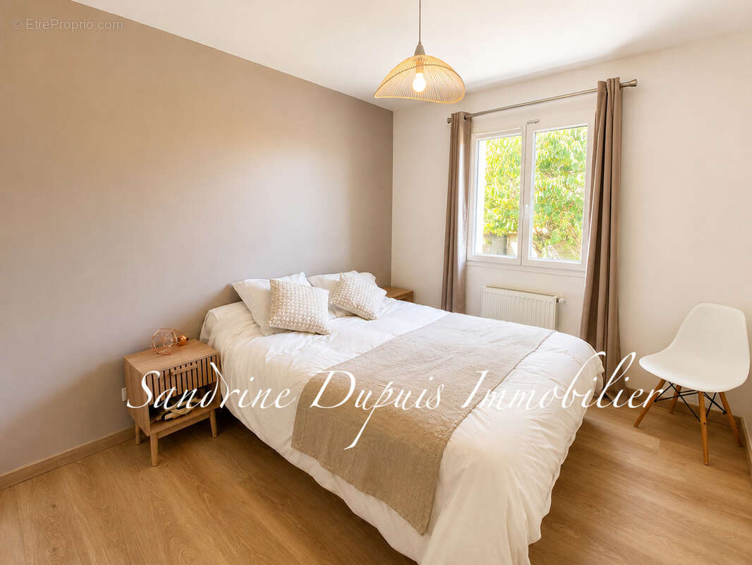 Plain-pied de 118 m2   4 chambres   Piscine chauffée - photo 8