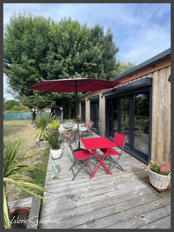 Maison à SAINT-SEURIN-SUR-L'ISLE