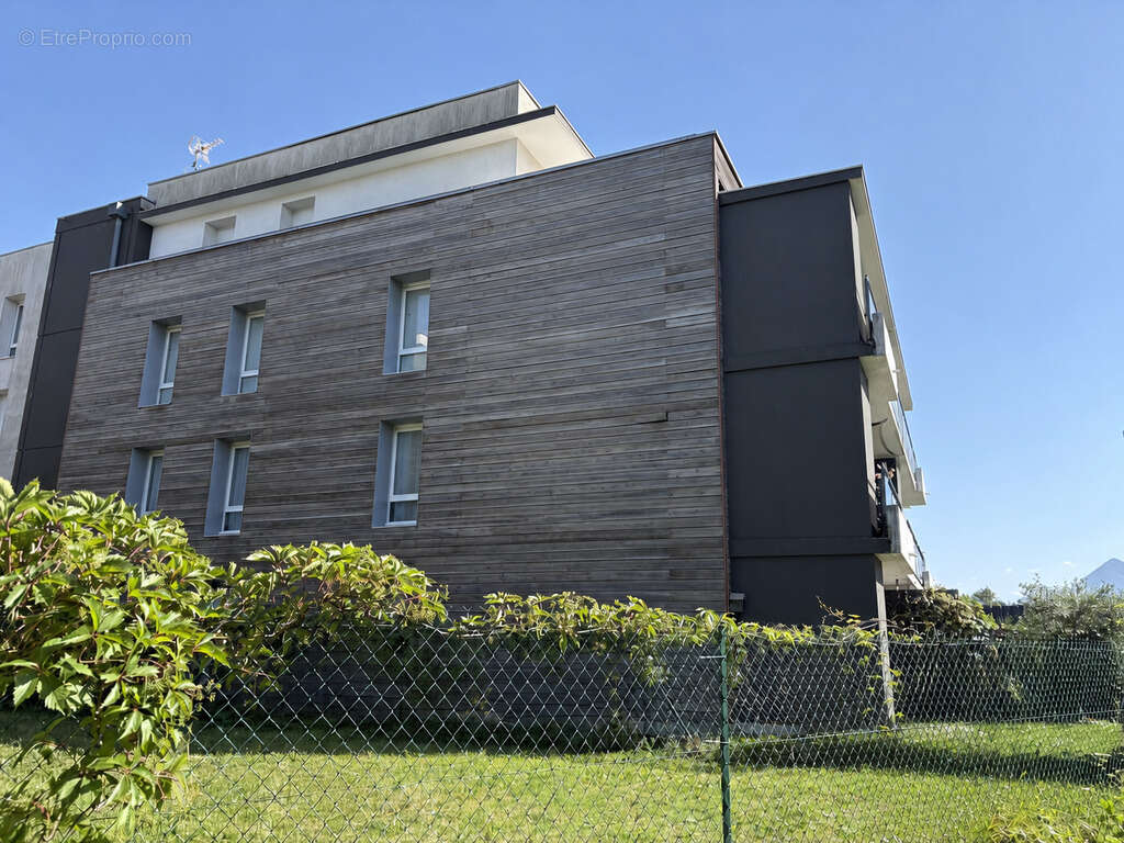 Appartement à ECHIROLLES