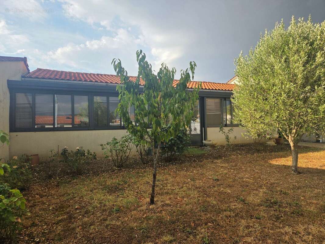 Maison 133 m² à Linars  - photo 14