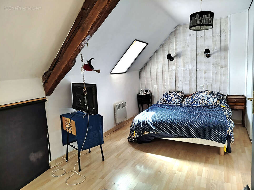 Maison à SAINT-GERMAIN-EN-COGLES