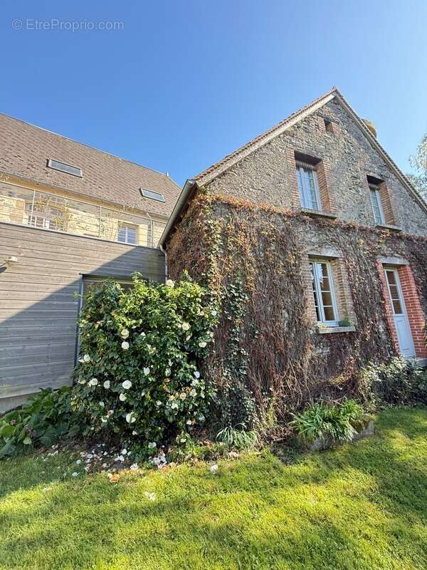 Maison à FRESSELINES