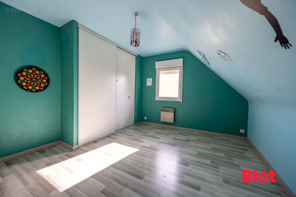 Maison à PLESSIX-BALISSON