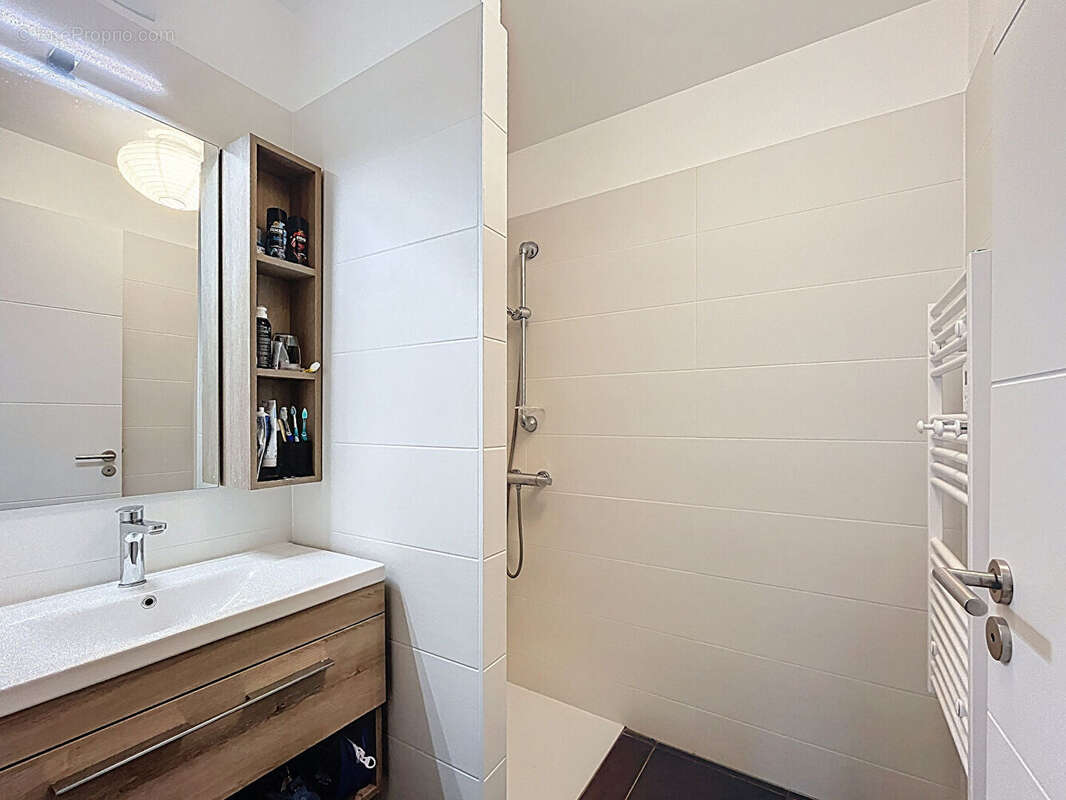 Appartement à SURESNES