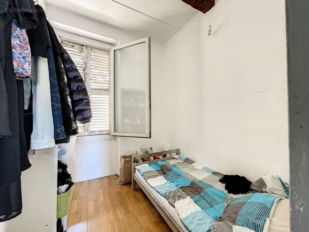 Appartement à MARSEILLE-6E