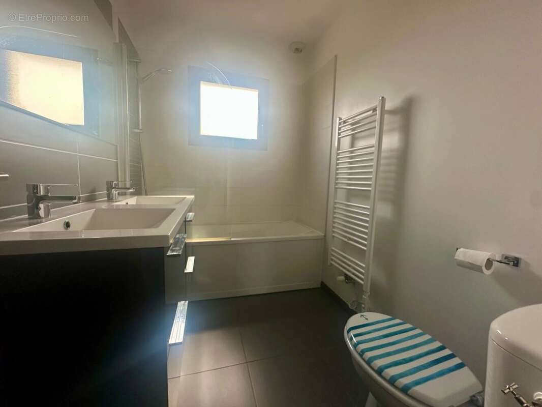 Maison à SAINT-JEAN