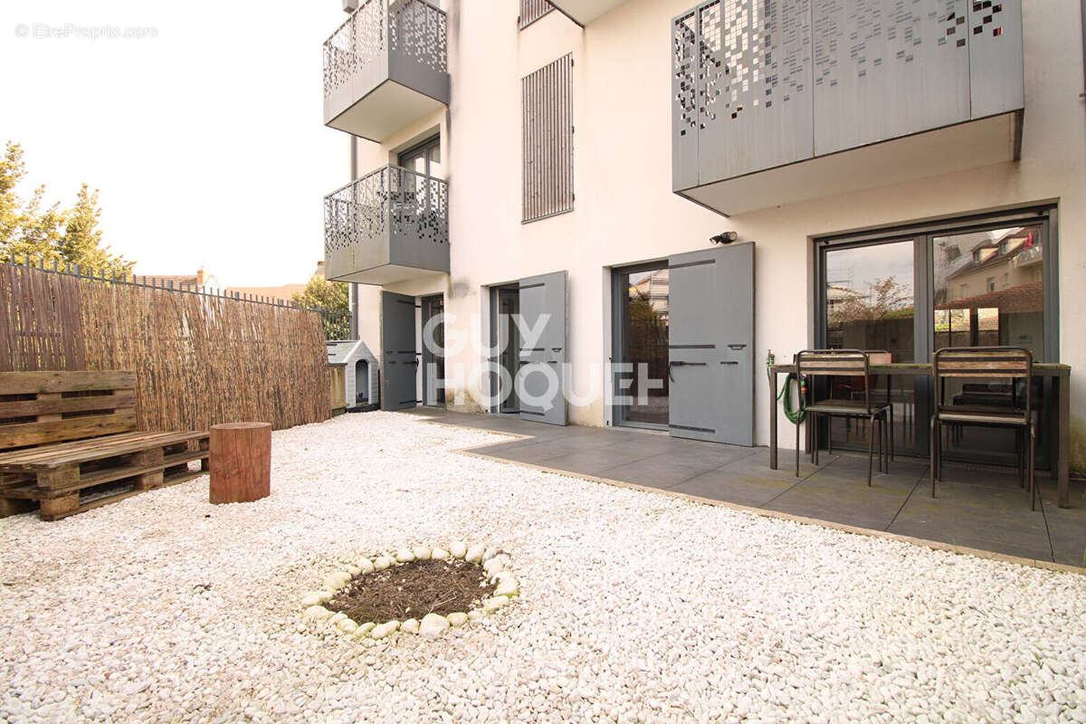 Appartement à BRIE-COMTE-ROBERT