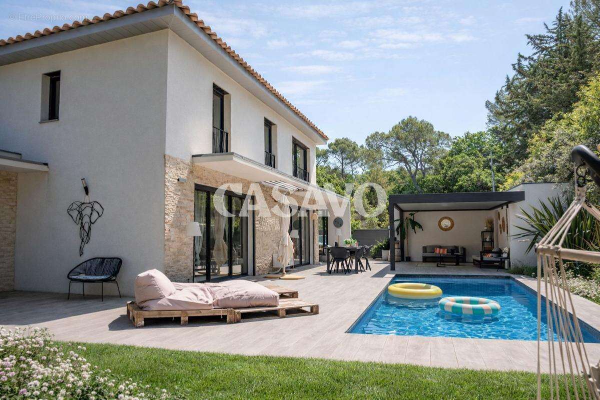 Maison à LE THOLONET