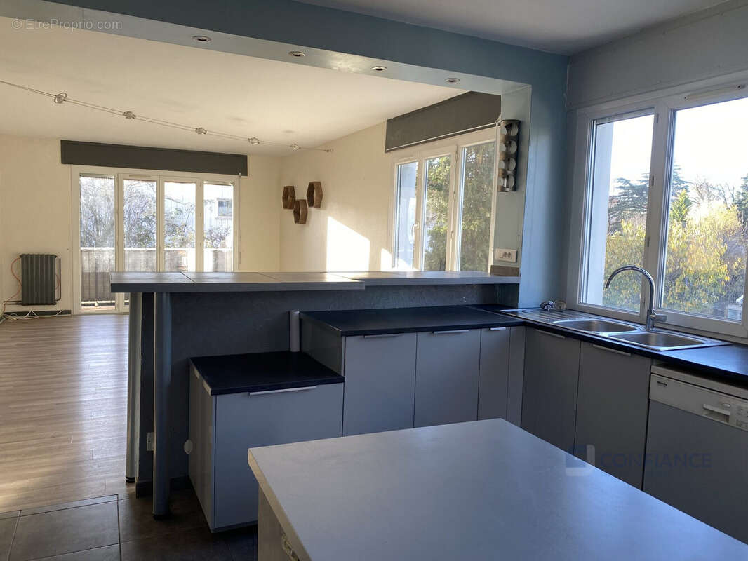 Appartement à VILLEURBANNE