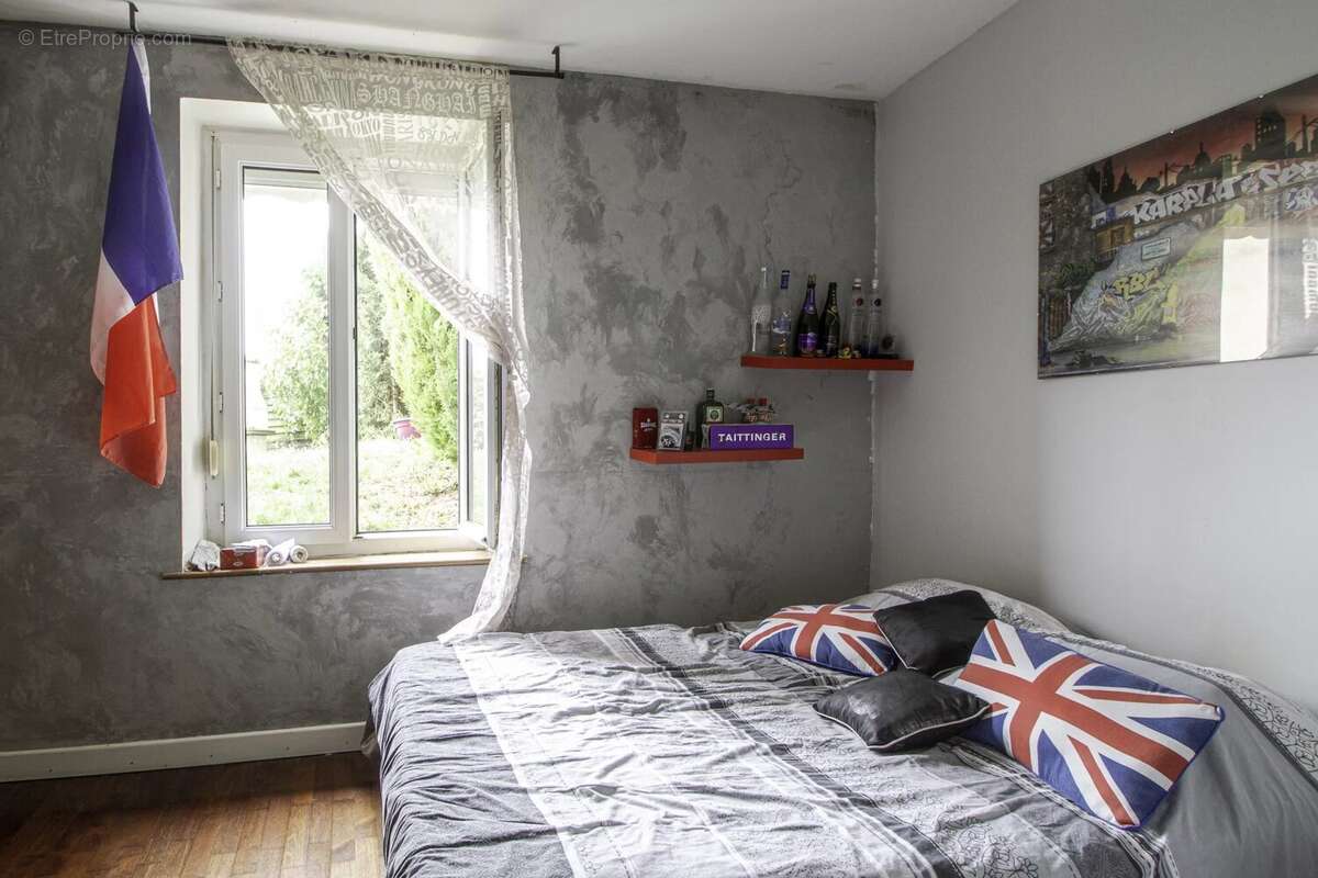 Appartement à LUDRES