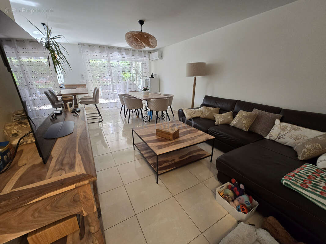 St raphael - t3 75m2 rdjardin + garage - photo 7