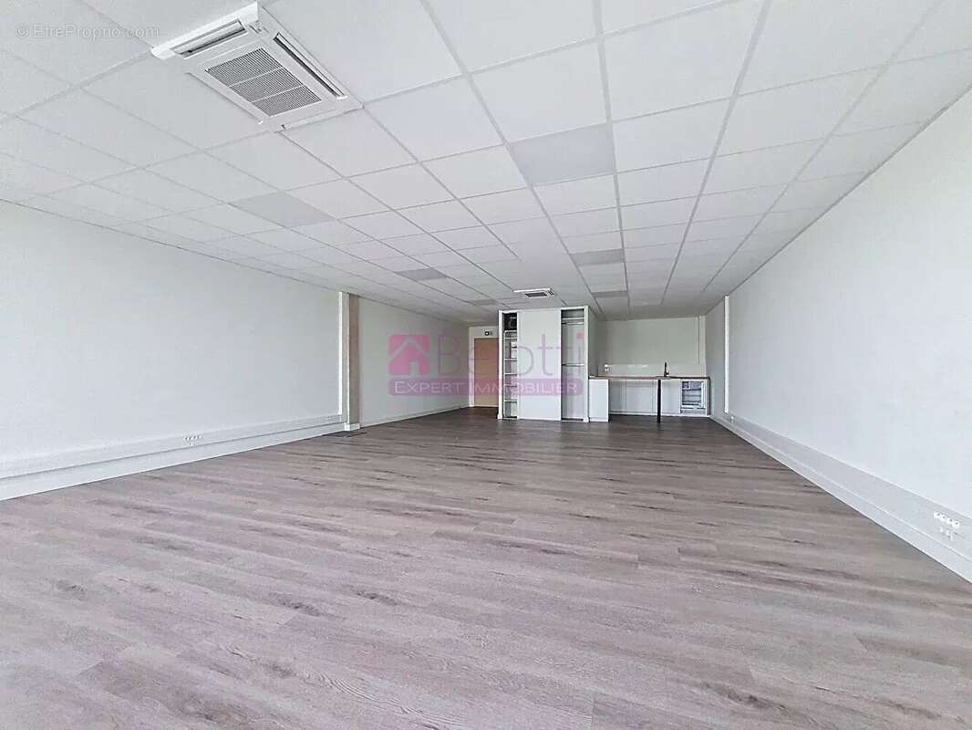 Commerce à PORTET-SUR-GARONNE