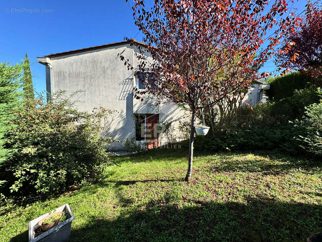 Maison à COULOUNIEIX-CHAMIERS