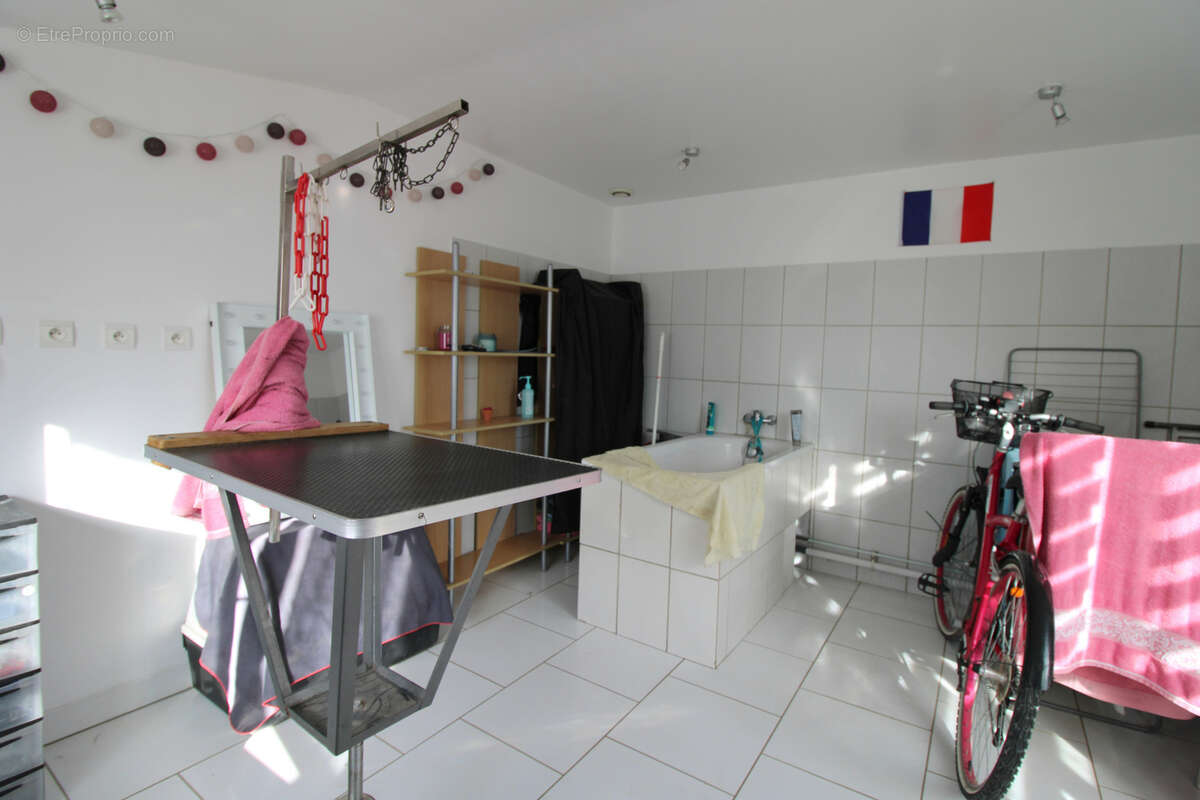 Maison à CHERISY